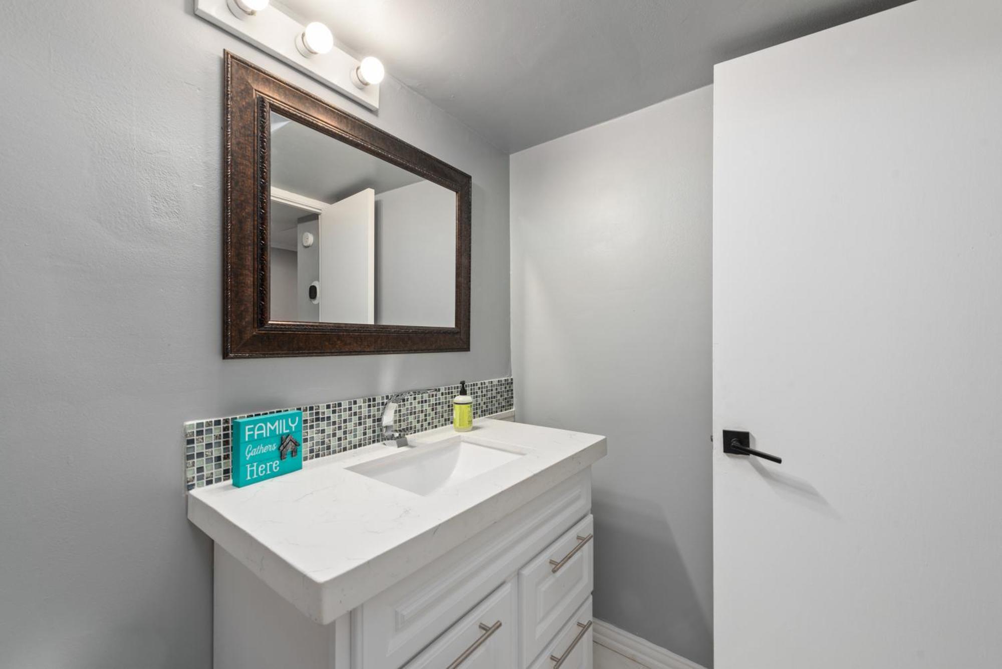 Tiffany Hip Montrose Apt Near Medcenter Uh & Nrg Houston Bagian luar foto