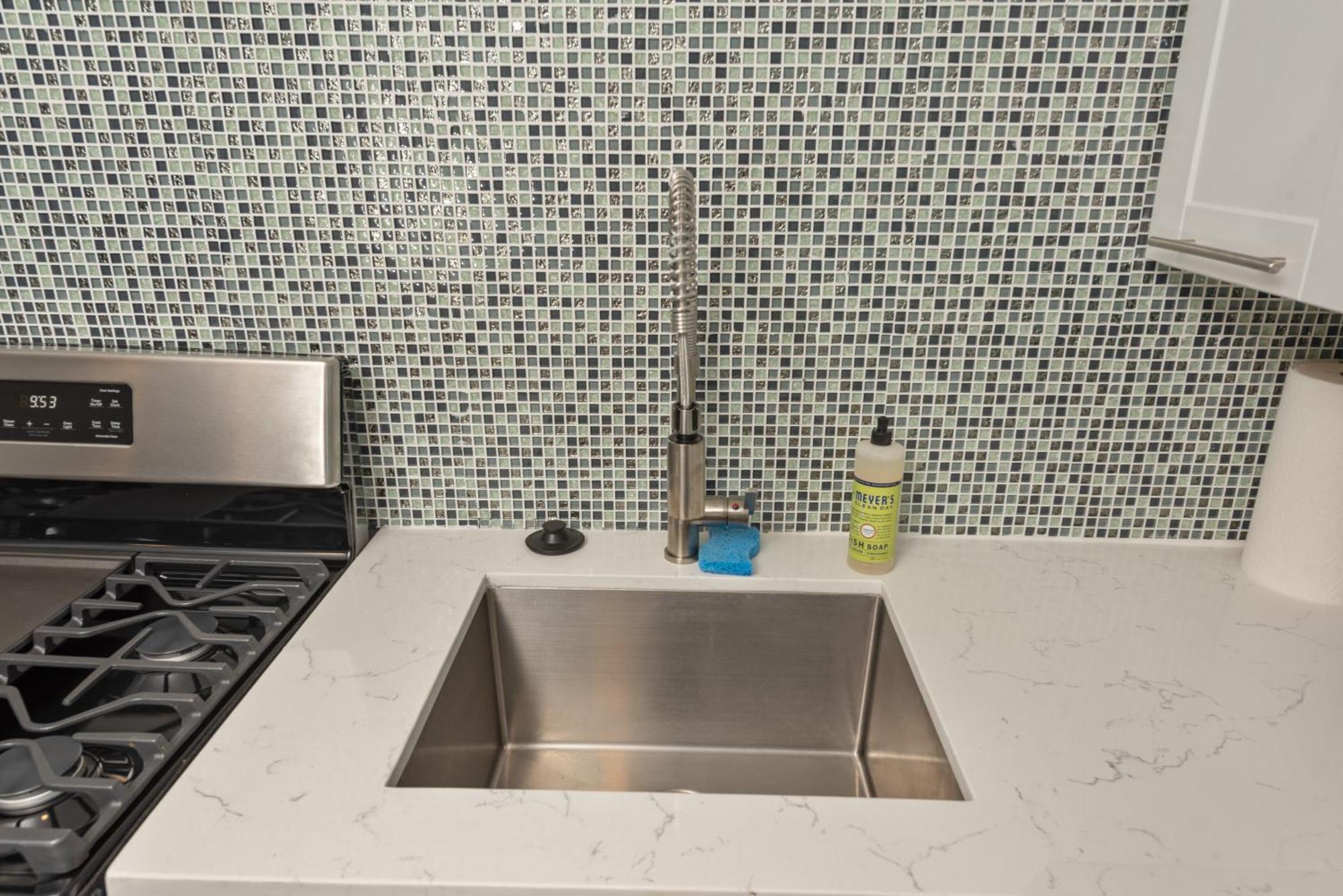 Tiffany Hip Montrose Apt Near Medcenter Uh & Nrg Houston Bagian luar foto